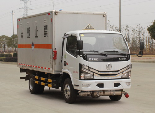 EQ5045XZW3CDFACWXP型雜項危險物品廂式運(yùn)輸車1.jpg