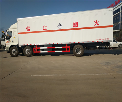 廢電池運輸車.jpg